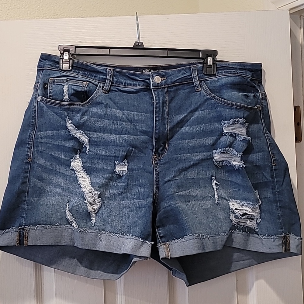 Like new Judy Blue 3x jean shorts